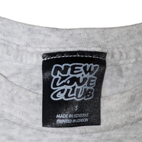 New Love Club Mac N' Cheese T-Shirt, Size Small - Picture 4 of 6